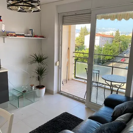 Centar Donatello Apartman *